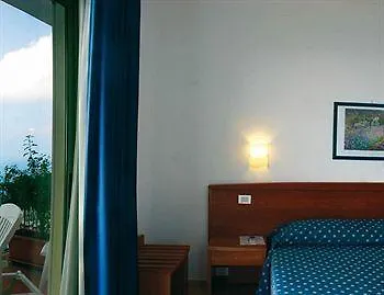 San Leonardo Vibo Eventi E Congressi 4*