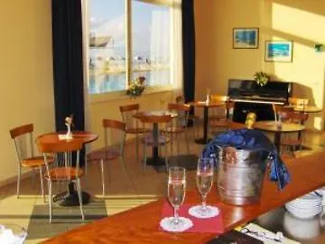 San Leonardo Vibo Eventi E Congressi Hotel 4*