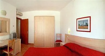 San Leonardo Vibo Eventi E Congressi Hotel 4*