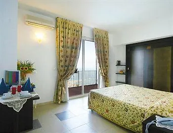 Hotel San Leonardo Vibo Eventi E Congressi 4*